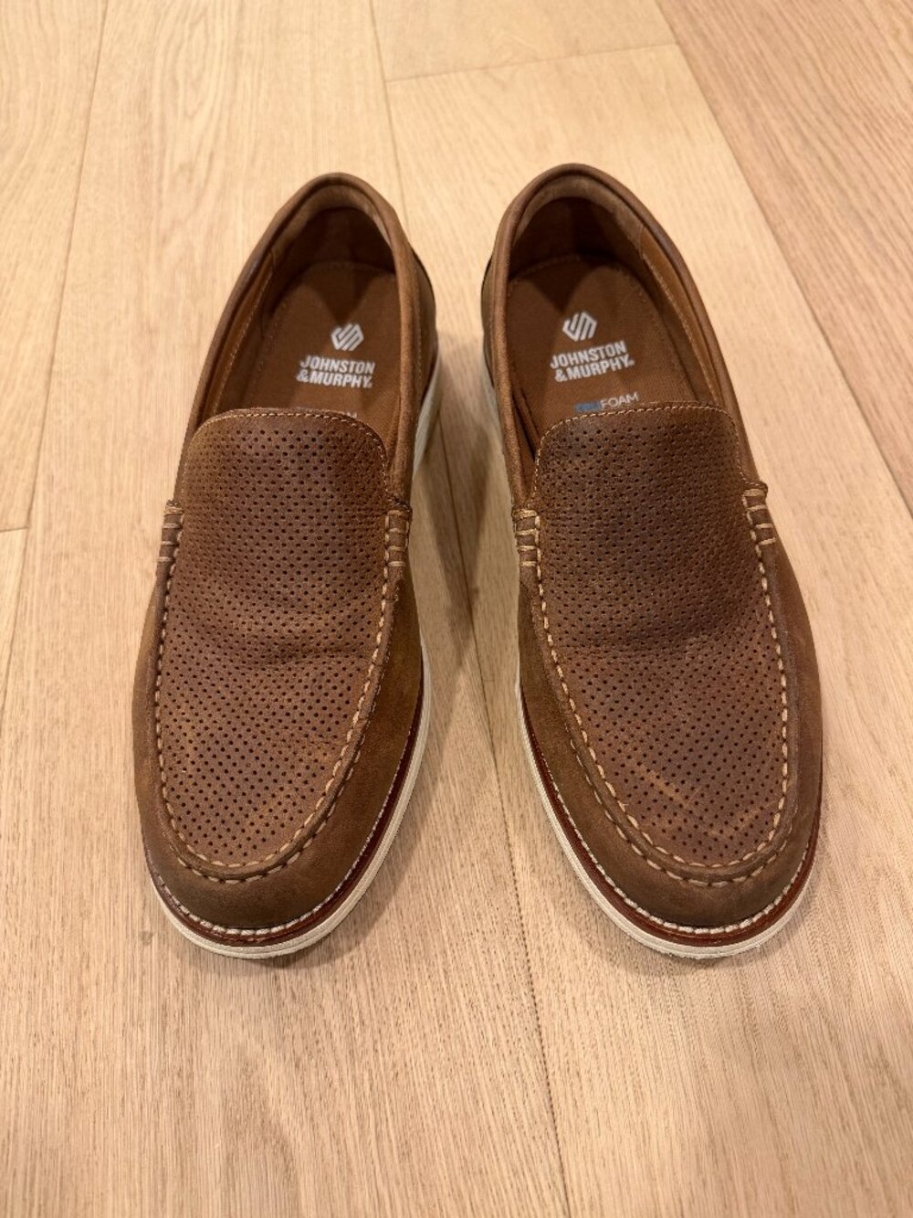 Johnston & Murphy Upton Perfed Venetian Loafer - Brown
